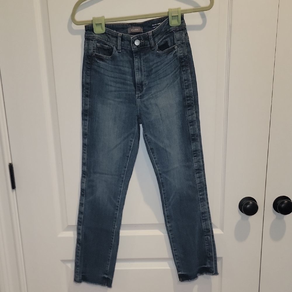 DL1961 Mara Ankle High Rise Intasculpt Straight Jeans, Size 25, EUC